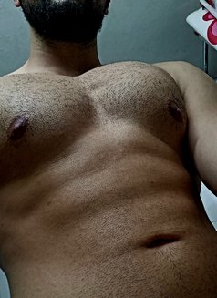 Was. D - Acompañantes masculino in Beirut Photo 3 of 3