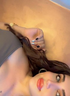 Wateen - Transsexual escort in Amman Photo 11 of 16