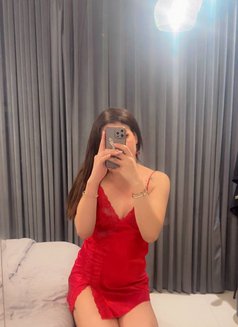 Wateen - Transsexual escort in Amman Photo 14 of 16