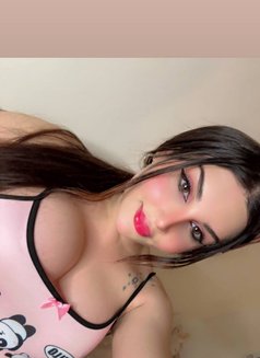 Wateen - Transsexual escort in Amman Photo 17 of 19