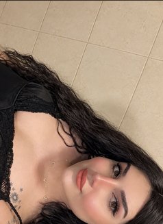 Wateen - Transsexual escort in Amman Photo 22 of 25