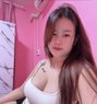 Waty - escort in Singapore Photo 1 of 6