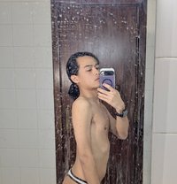 Wave 69 - Male escort in Doha Photo 5 of 6