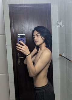 Wave 69 - Male escort in Doha Photo 7 of 8