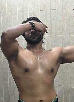 Wavyyy - Male escort in Mumbai Photo 3 of 3