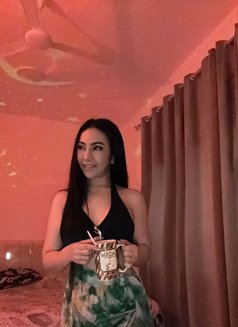 Wawa - escort in Şalālah Photo 1 of 4