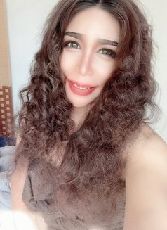 wawa - Transsexual escort in Khobar Photo 9 of 11