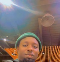 Wayne - Male escort in Doha
