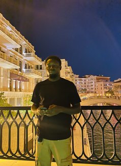 Wayne - Male escort in Doha Photo 2 of 3