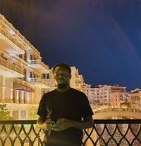 Wayne - Male escort in Doha