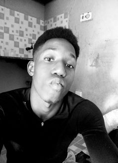 Wayne - Acompañantes masculino in Mombasa Photo 1 of 3