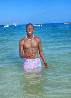 Wayne - Male escort in Nairobi Photo 2 of 2