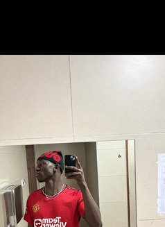 Wayne - Male escort in Nairobi Photo 2 of 3