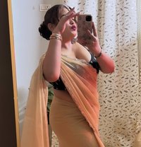 Bhabhi cam - escort in Mumbai
