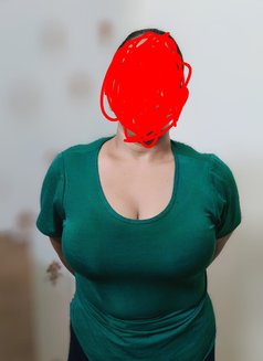 Cam bhabhi - escort in Chennai Photo 1 of 2