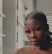 Wealth - escort in Kuala Lumpur