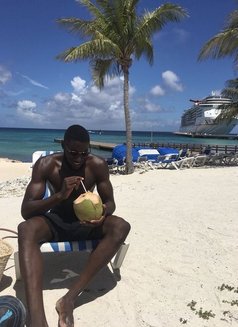 Wealth - Male escort in Mombasa Photo 1 of 1