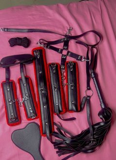 Wealth - puta in Gurgaon Photo 9 of 11