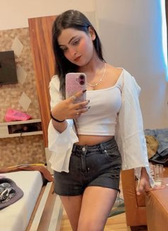 Web Cam Aa Meet Now - escort in Ahmedabad Photo 1 of 4