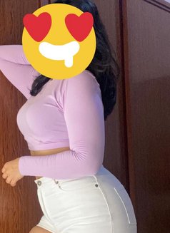 Web Cam and Full Service - escort in Colombo Photo 3 of 6