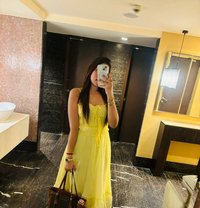 Web cam and Real Meet ( GFE ) - escort in Mumbai