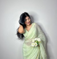 Web Cam & Real Meet - Agencia de putas in Bangalore Photo 1 of 4