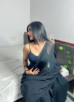 Web Cam & Real Meet - escort agency in Bangalore Photo 2 of 4