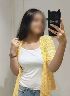 Real meet and cam show - escort in Pune Photo 2 of 2