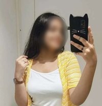 Real meet and cam show - puta in Pune Photo 2 of 2