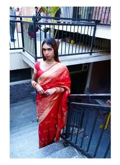 WEBCAM+OUTSTATION SHEMALE RUHI PAUL - Transsexual escort in Mumbai Photo 7 of 10