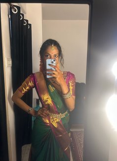 Webcam service lasya - escort in Hyderabad Photo 3 of 3