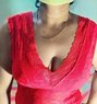 Webcam show Deepabhabhi housewife - adult performer in New Delhi Photo 9 of 9