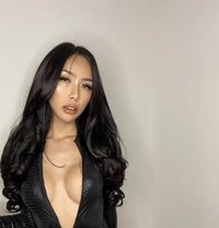 selling videos! - Acompañantes transexual in Manila