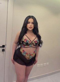 Weena Ladyboy - masseuse in Riyadh Photo 3 of 8