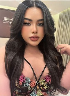 Weena Ladyboy - masseuse in Riyadh Photo 4 of 8