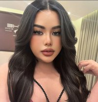 Weena Ladyboy - Masajista in Riyadh Photo 4 of 6