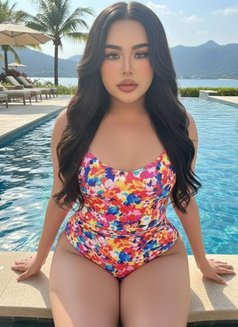 Weena Ladyboy - masseuse in Riyadh Photo 7 of 8