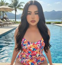 Weena Ladyboy - Masajista in Riyadh Photo 7 of 7