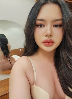 Weena Ladyboy - masseuse in Riyadh Photo 10 of 14