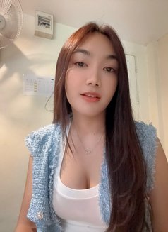 weewi - masseuse in Bangkok Photo 27 of 30