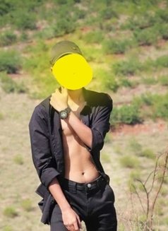 Wejaayteen - Male escort in Bangalore Photo 5 of 8