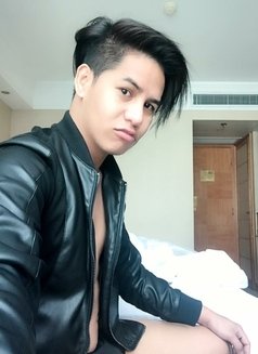 Nike the 8 inch asian - Male escort in Angeles City Photo 4 of 10