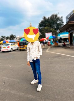 Well Educated Boy - Male escort in Pune Photo 1 of 1