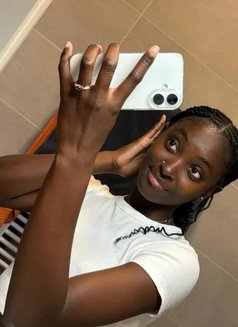 Welo - Male escort in Kampala Photo 3 of 5