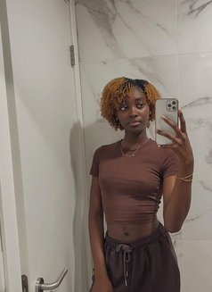 Welo - Male escort in Kampala Photo 4 of 5