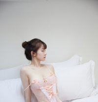 Flora - puta in Guangzhou