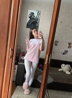 Wendy - escort in Dubai Photo 10 of 10