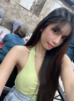 Wendy - escort in Manila Photo 6 of 8