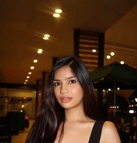 Wendy - escort in Seoul Photo 4 of 6