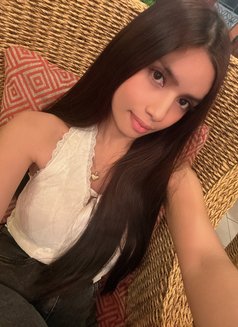 Wendy - escort in Seoul Photo 5 of 6